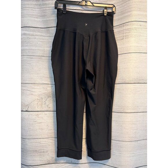 Old Navy High Waisted Powersoft Capri Joggers Size M - Picture 2 of 3